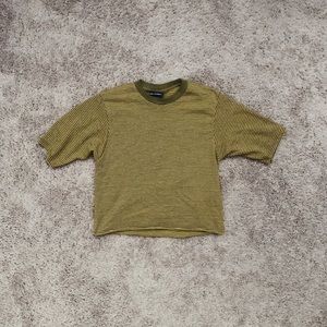 Cropped green & yellow shirt